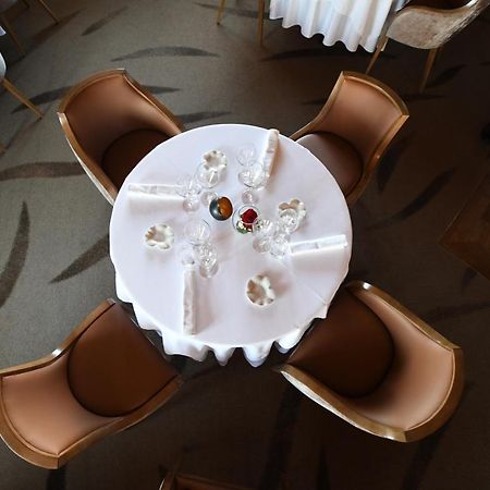 Logis Hotel Restaurant Au Boeuf Rouge Niederschaeffolsheim Екстериор снимка