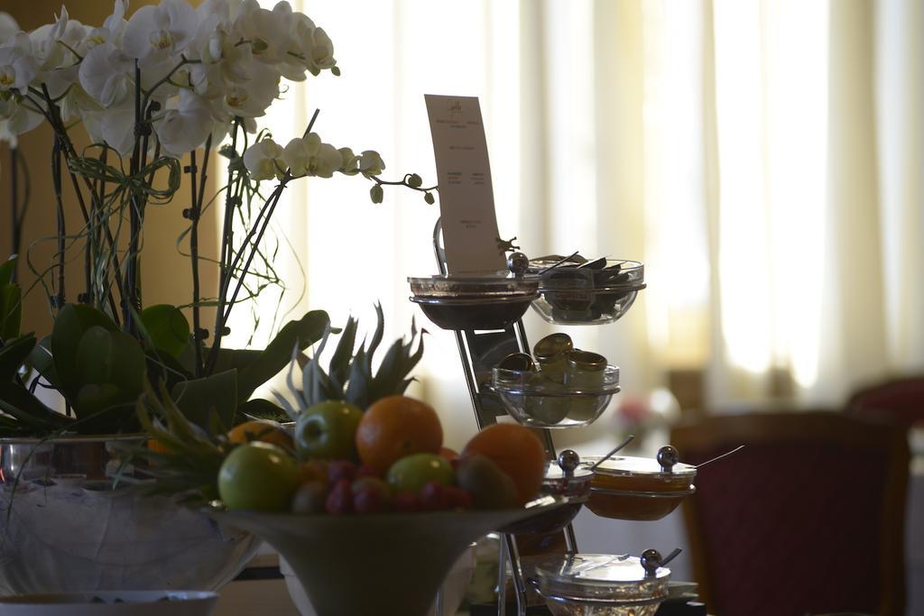 Logis Hotel Restaurant Au Boeuf Rouge Niederschaeffolsheim Екстериор снимка